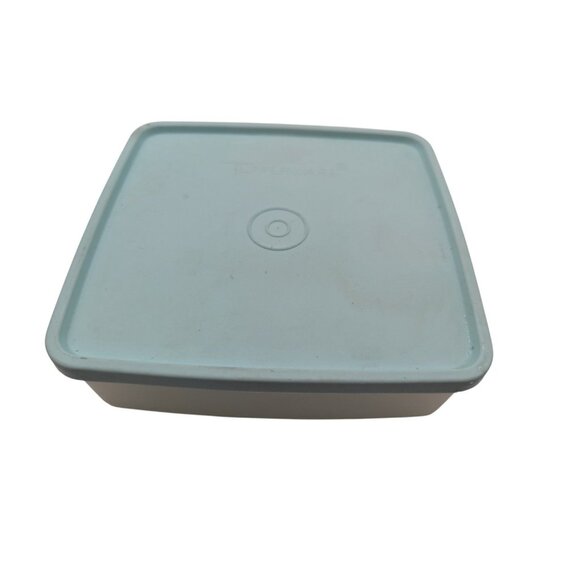 TUPPERWARE- Sandwich Keepers- green - #670-2 base, 671-38 top - Vintage - Picture 5 of 10